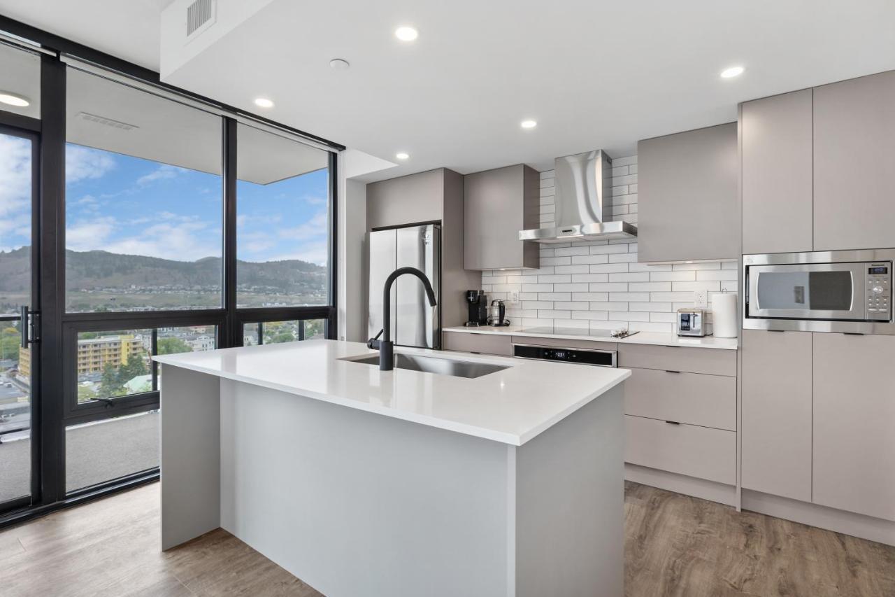 Brand New Luxury Downtown Near The Beach #15 Kelowna Eksteriør billede