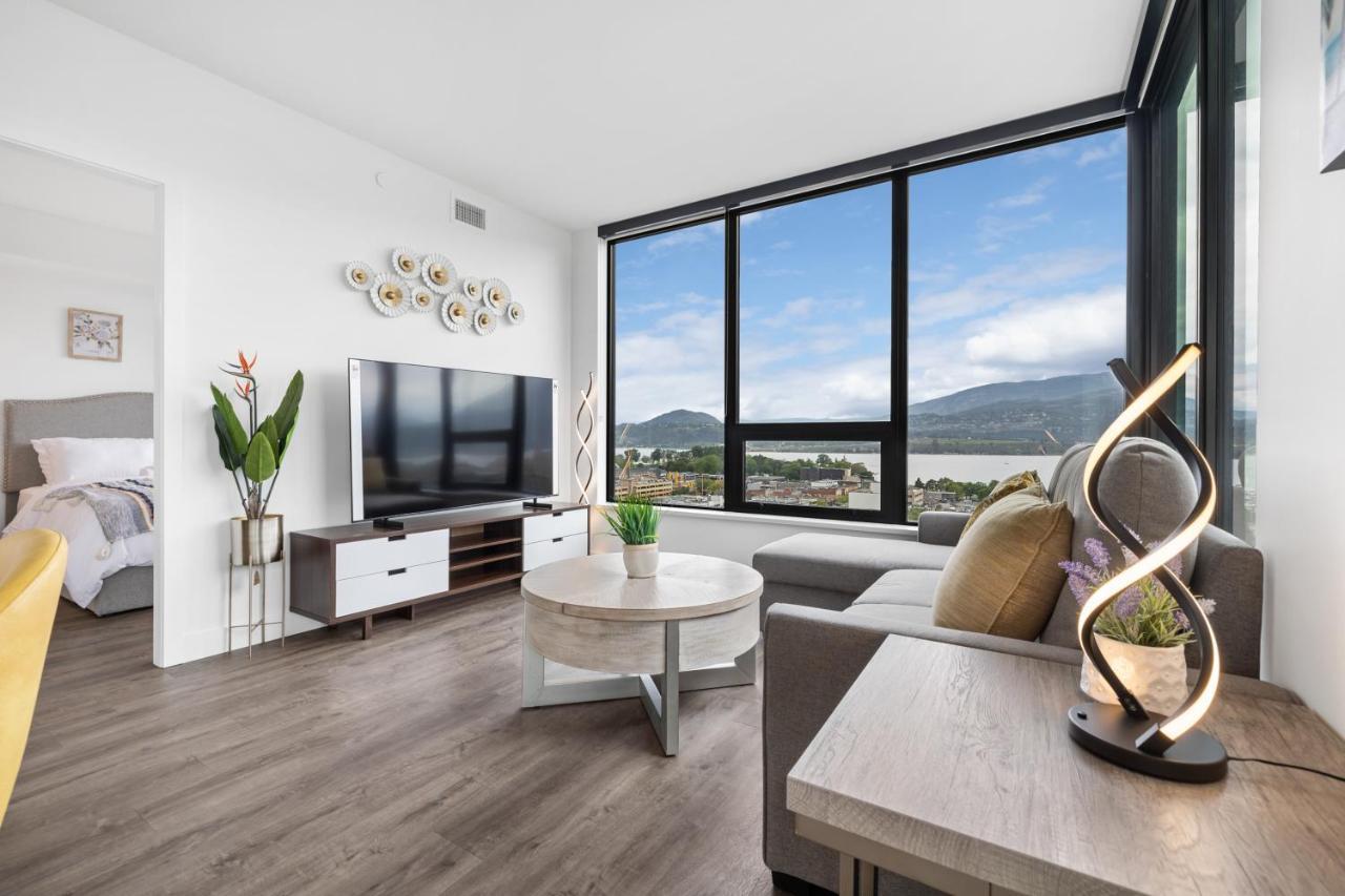 Brand New Luxury Downtown Near The Beach #15 Kelowna Eksteriør billede