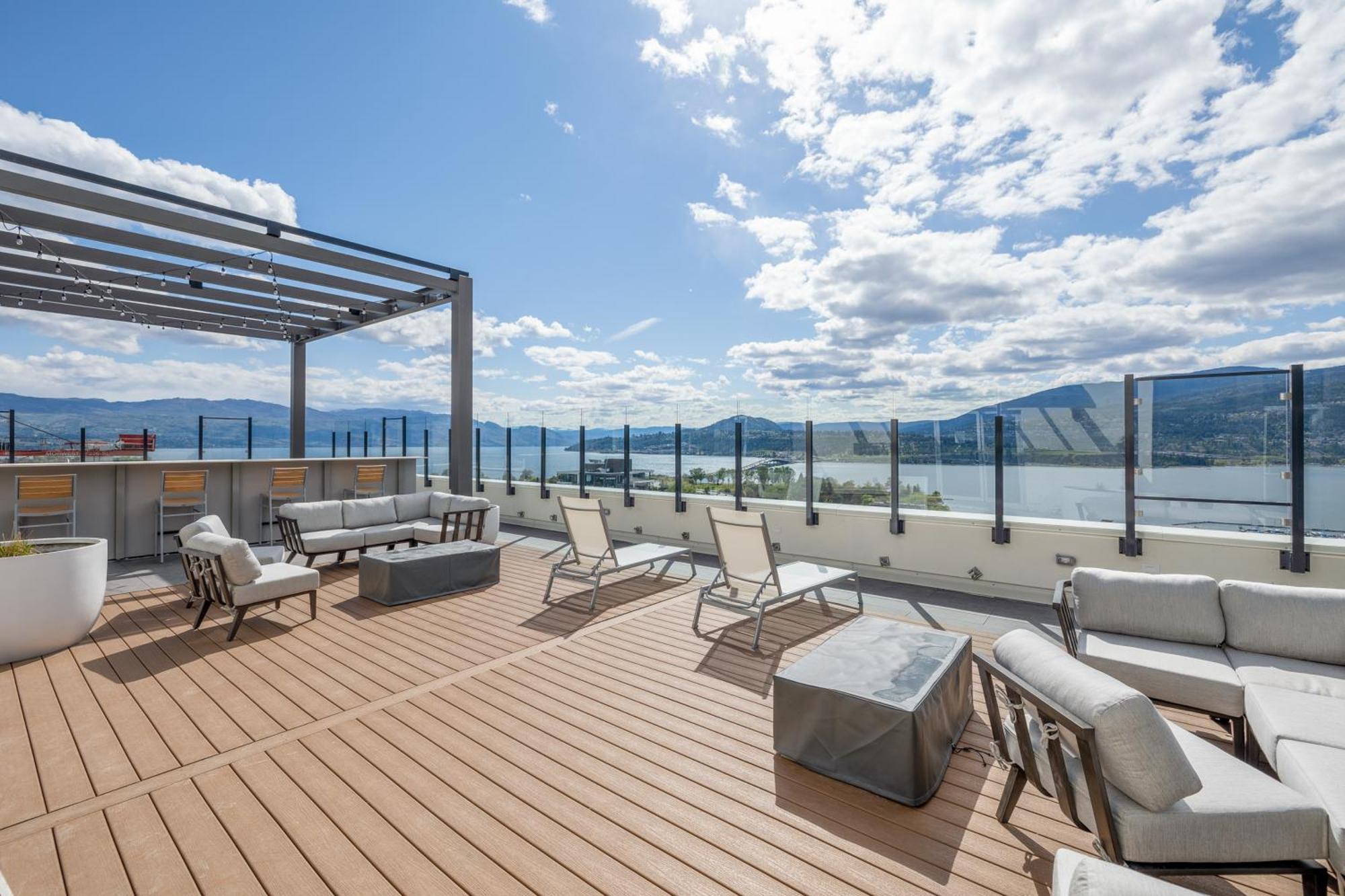 Brand New Luxury Downtown Near The Beach #15 Kelowna Eksteriør billede